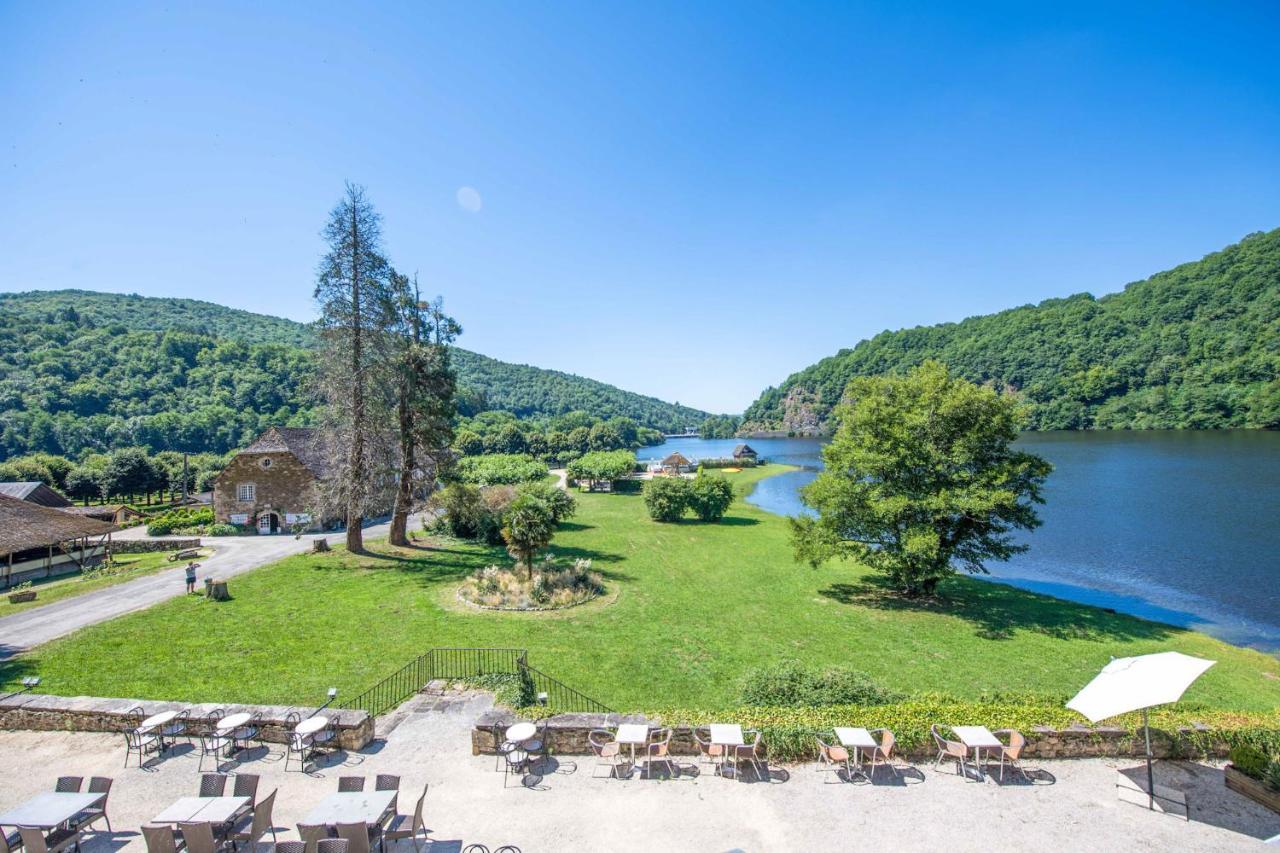 Camping Le Chateau Du Gibanel Saint-Martial-Entraygues Exteriér fotografie