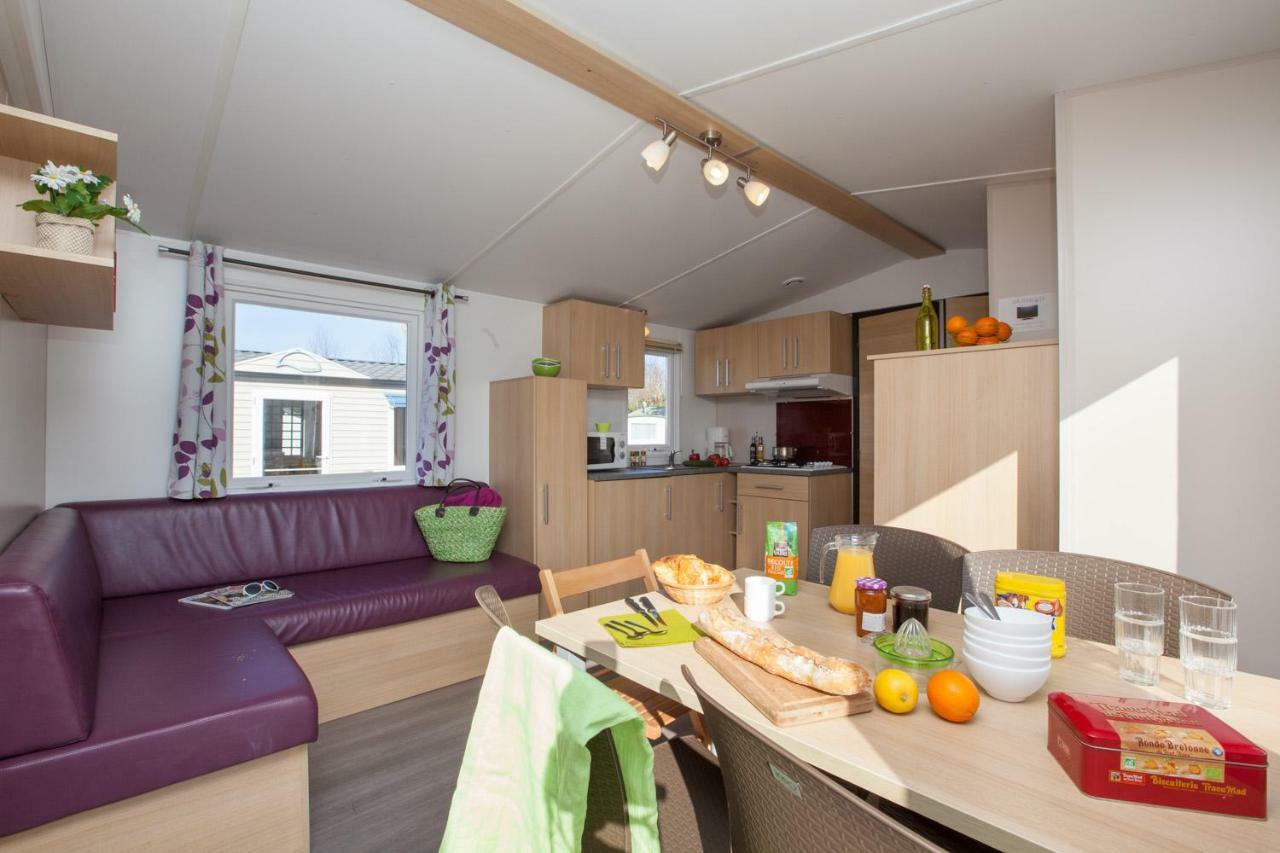 Camping Le Chateau Du Gibanel Saint-Martial-Entraygues Exteriér fotografie